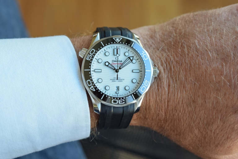 Omega Seamaster Diver 300M Master Chronometer White Dial - 210.32.42.20.04.001