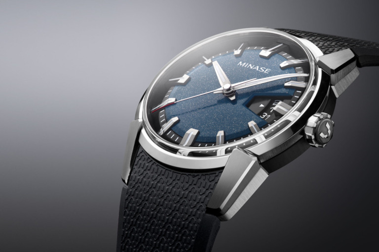 Minase Divido Deep Blue Urushi Silver Maki-E dial