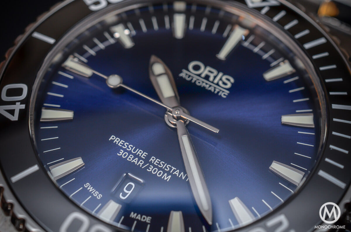 Oris-Aquis-Date-Gradient-Blue-5.jpg