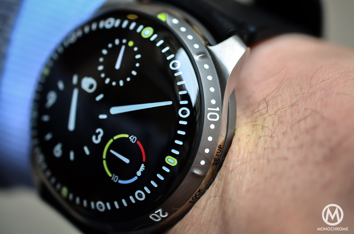 Introducing Review - Ressence Type 5, the diver watch with zero reflection underwater ...