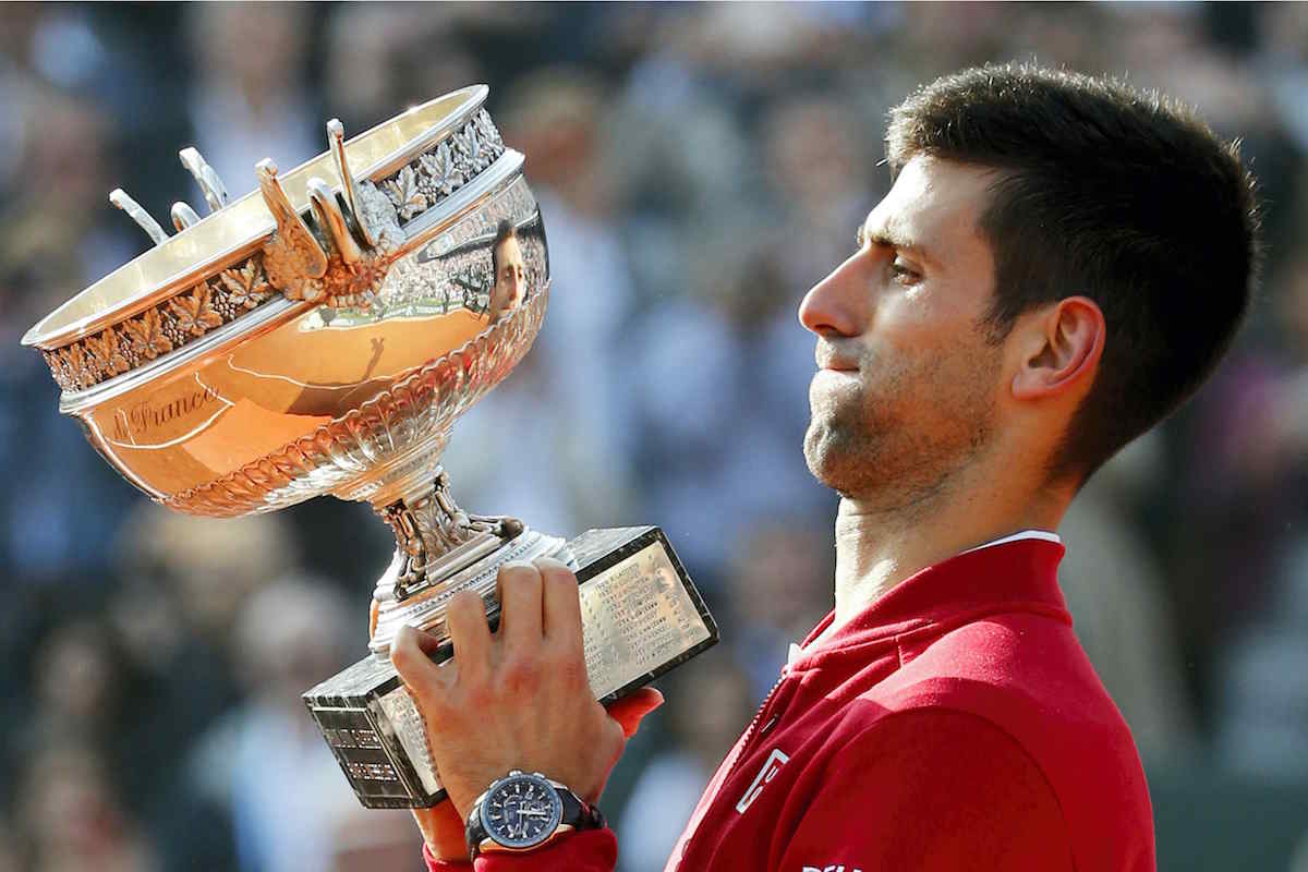 Novak-Djokovic-French-Open-Roland-Garros-2016-Seiko-Astron-GPS-Solar-Dual-Time-Novak-Djokovic-Limited-Edition-3.jpg
