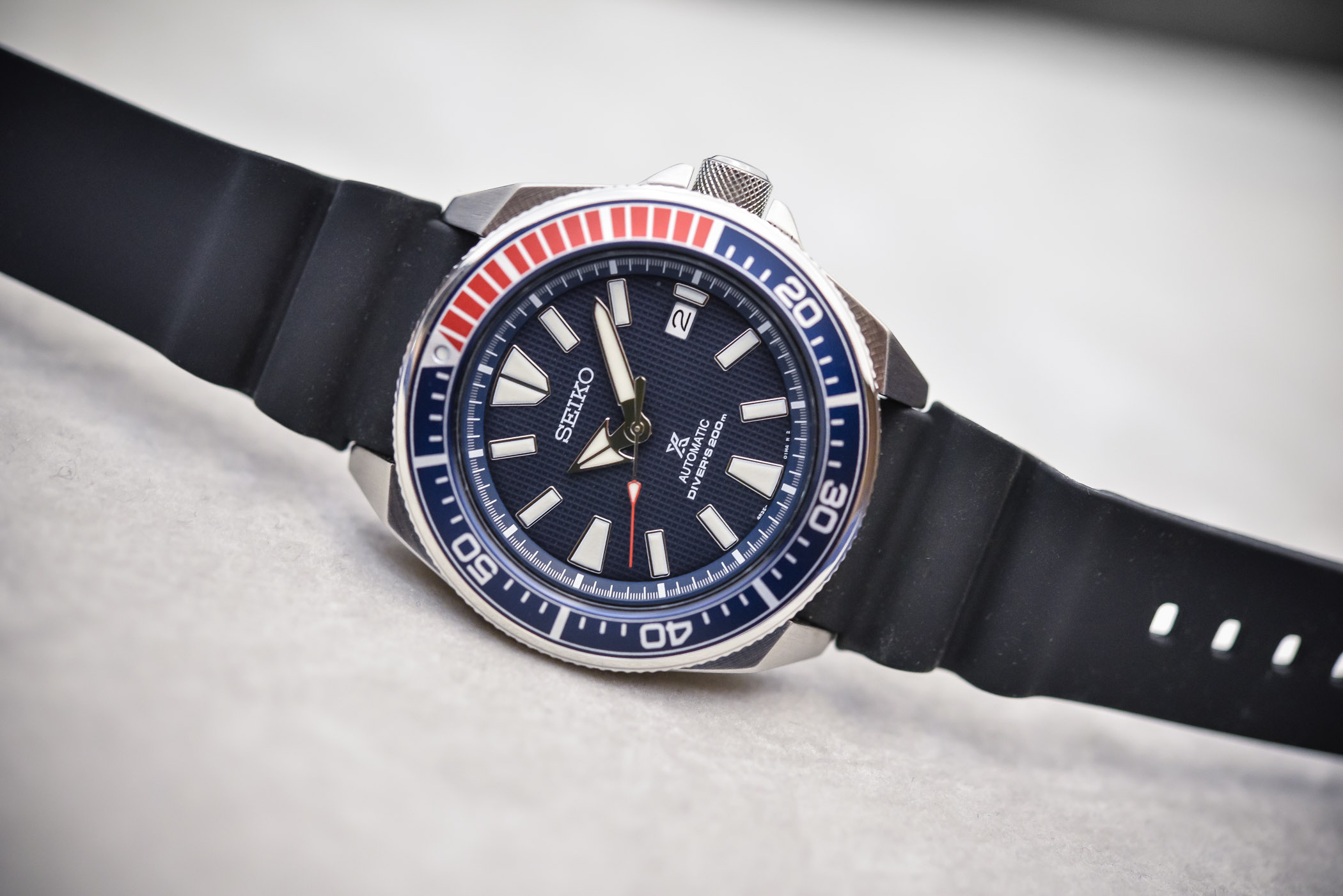Seiko Samurai vs. Glycine Combat sub: Which would you buy and why? |  WatchUSeek Watch Forums