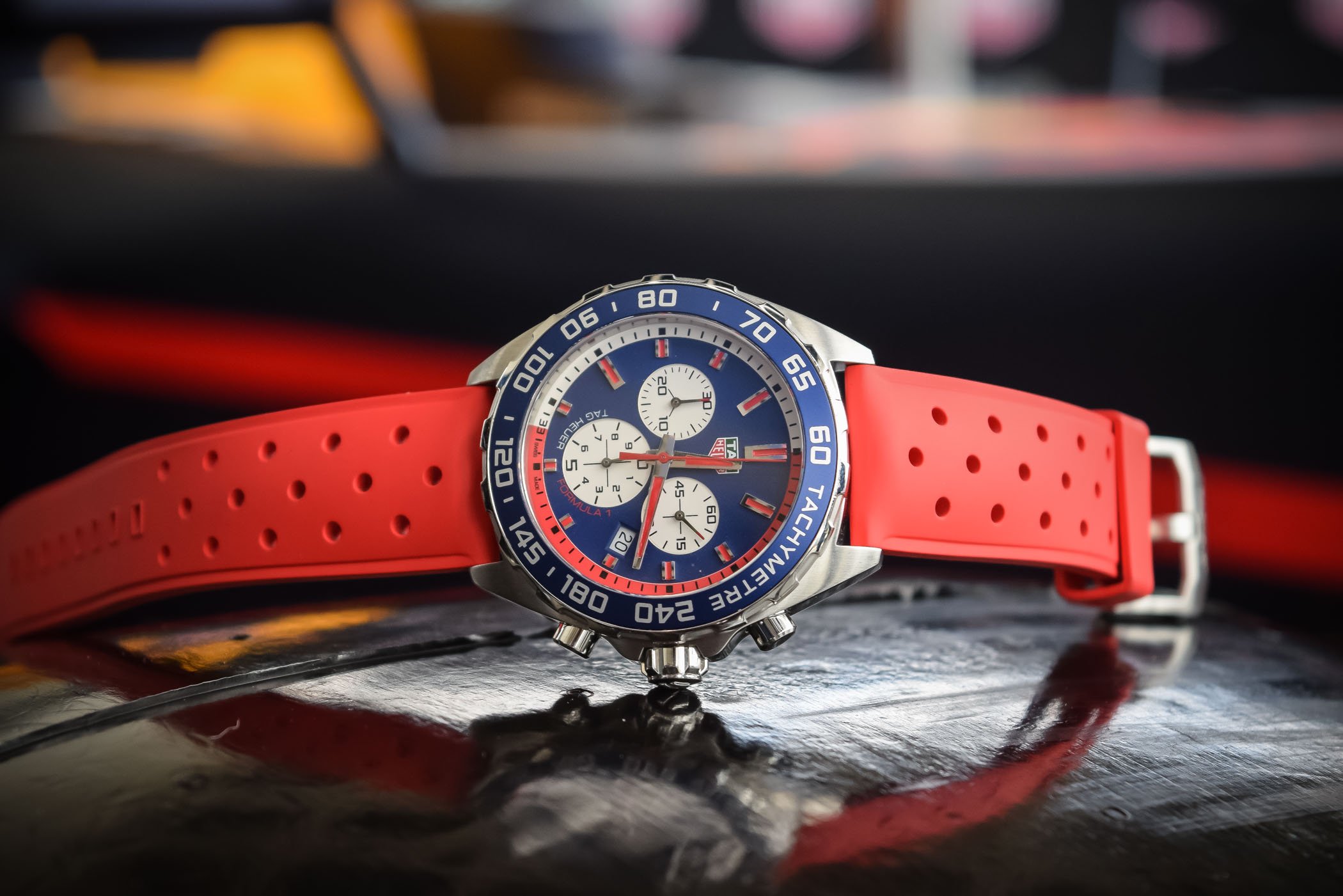 tag heuer formula 1 red