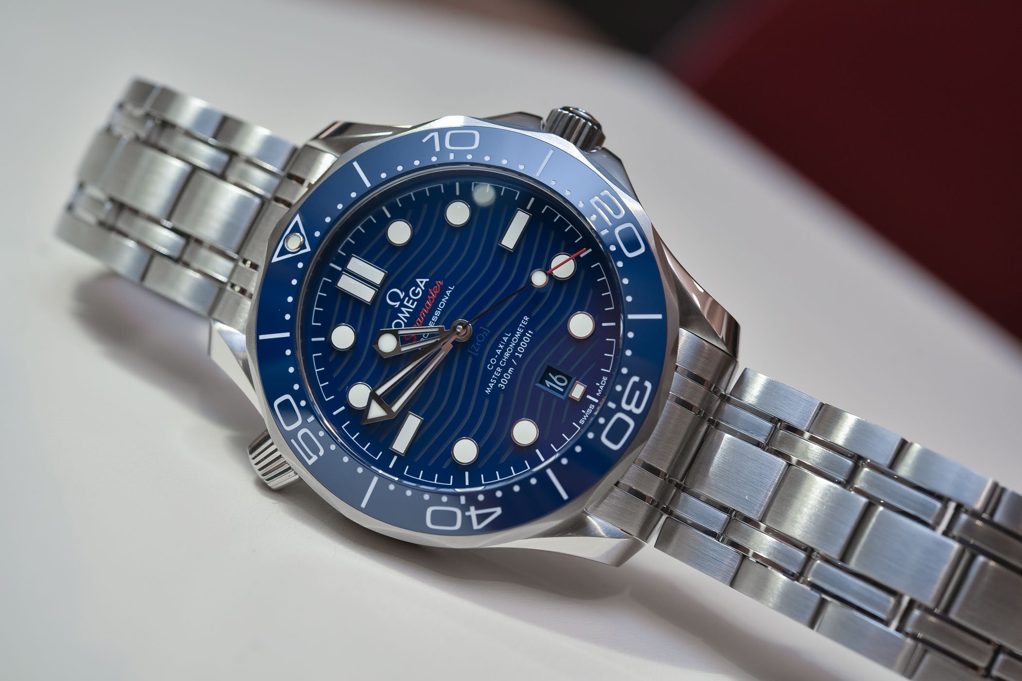 10-of-the-best-dive-watches-introduced-at-baselworld-2018-monochrome