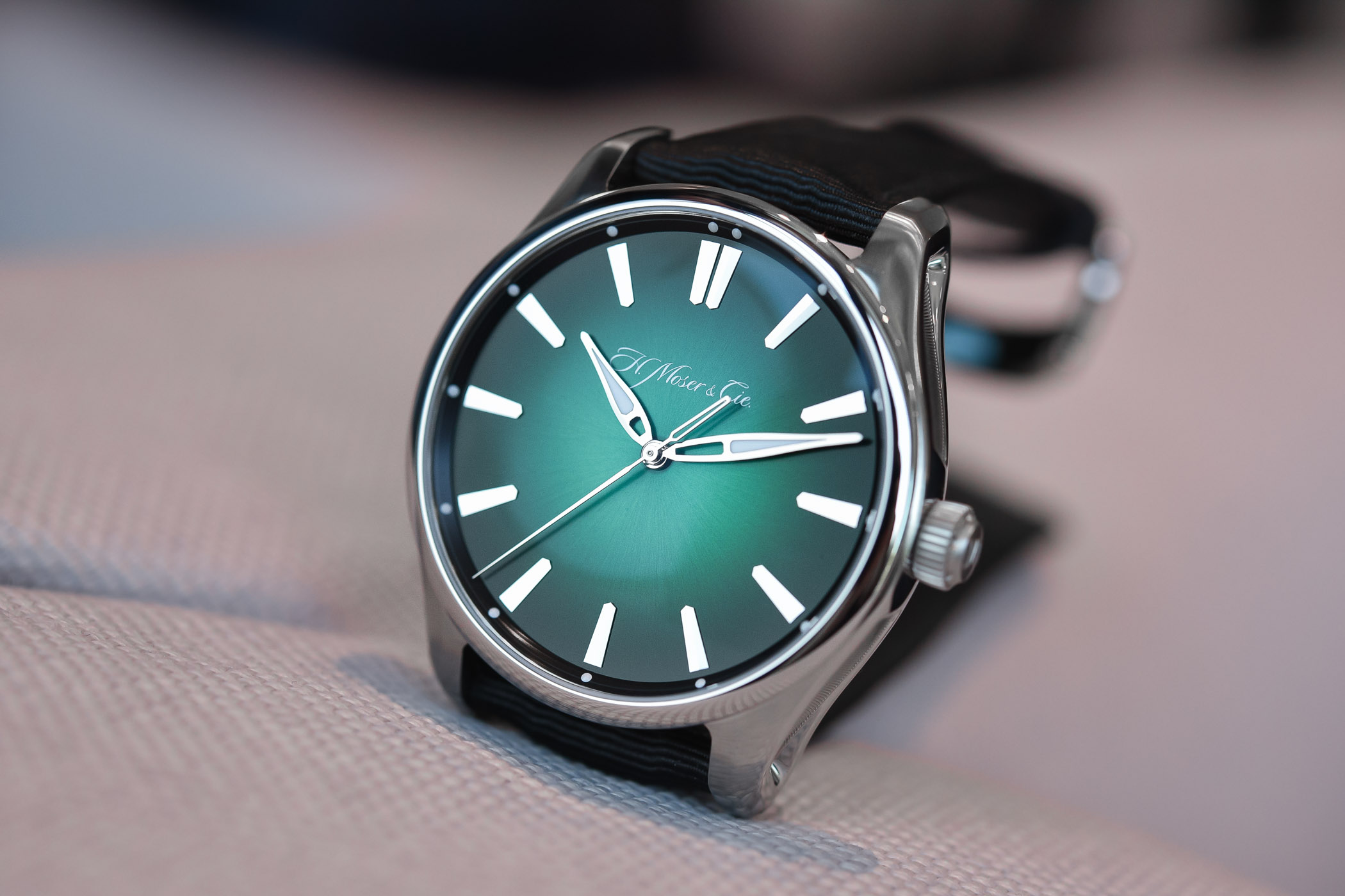 H. Moser Cie Pioneer Centre Seconds Cosmic Green - reference 3200-1202