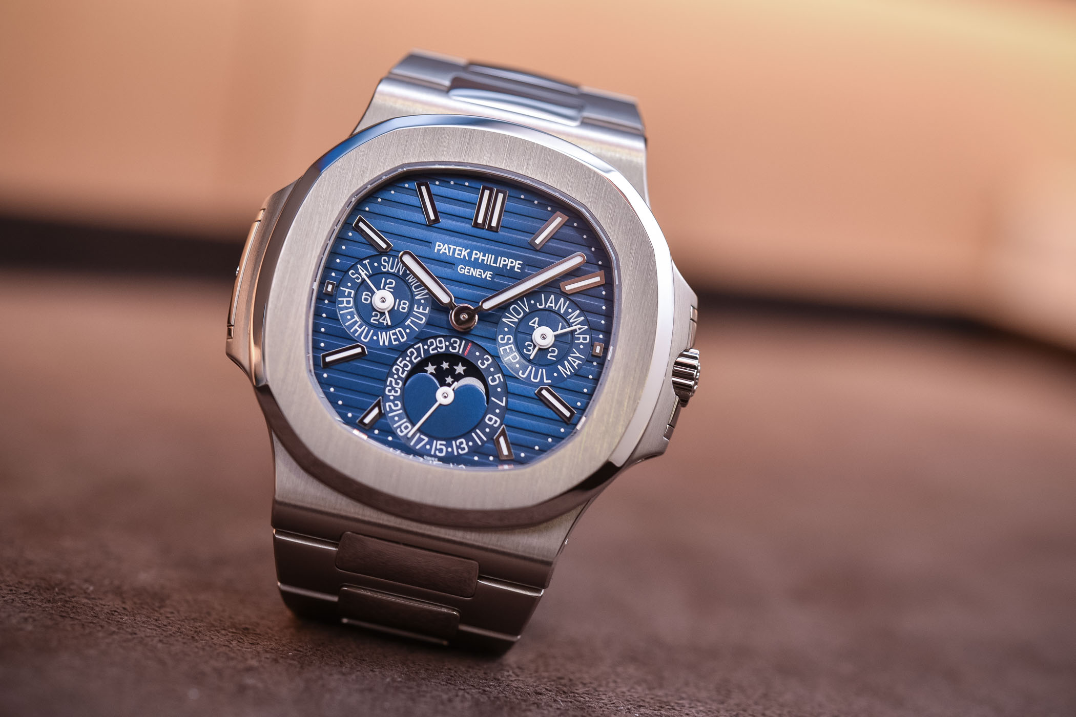 Review Patek Philippe Nautilus Perpetual Calendar 5740G Specs Price 