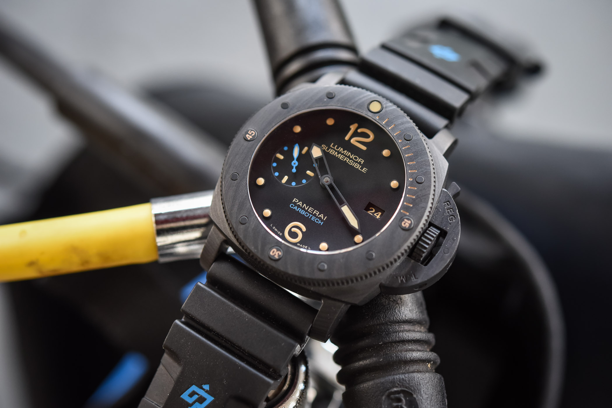 Panerai Luminor Submersible 1950 Carbotech 3 Days Automatic 47mm PAM00616