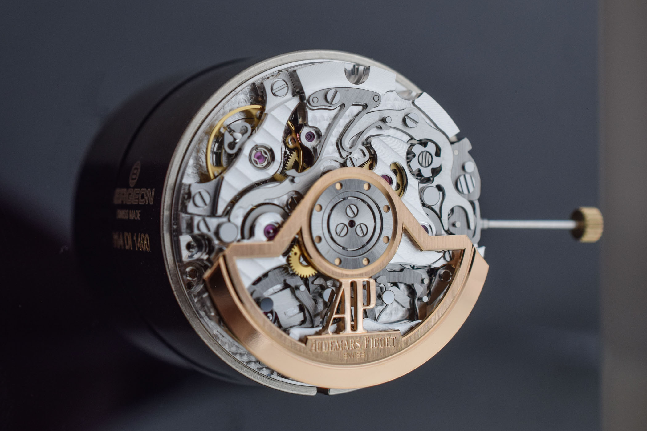 Audemars-Piguet-Calibre-4400-The-New-In-House-Integrated-Chronograph-Code-11.59.jpg