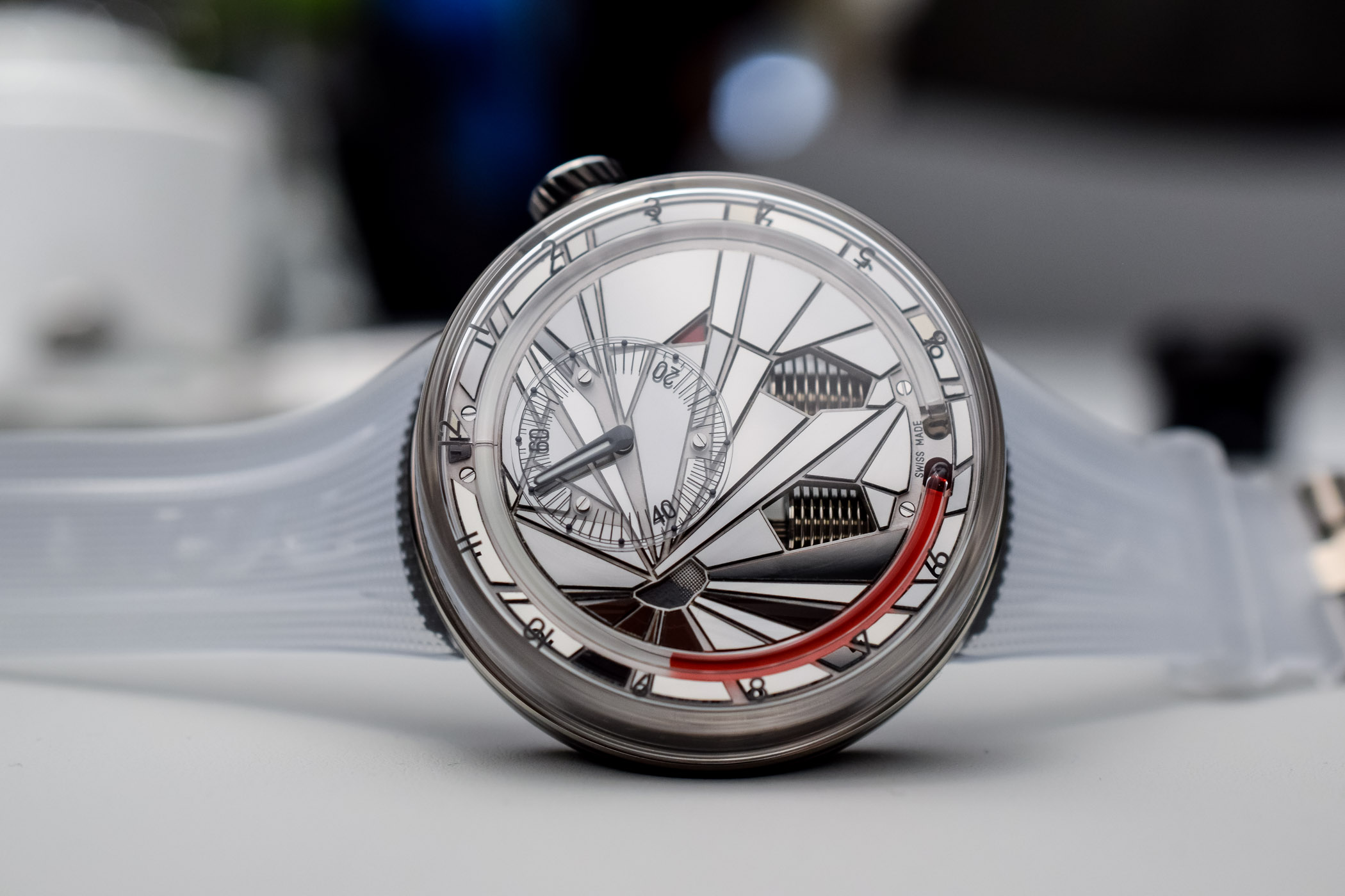 HYT H0 Time is Precious silicon marquetry