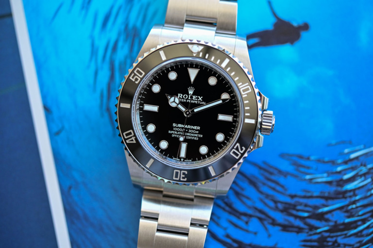 Rolex Submariner 41mm 124060 no-date Steel 2020 - dial and case
