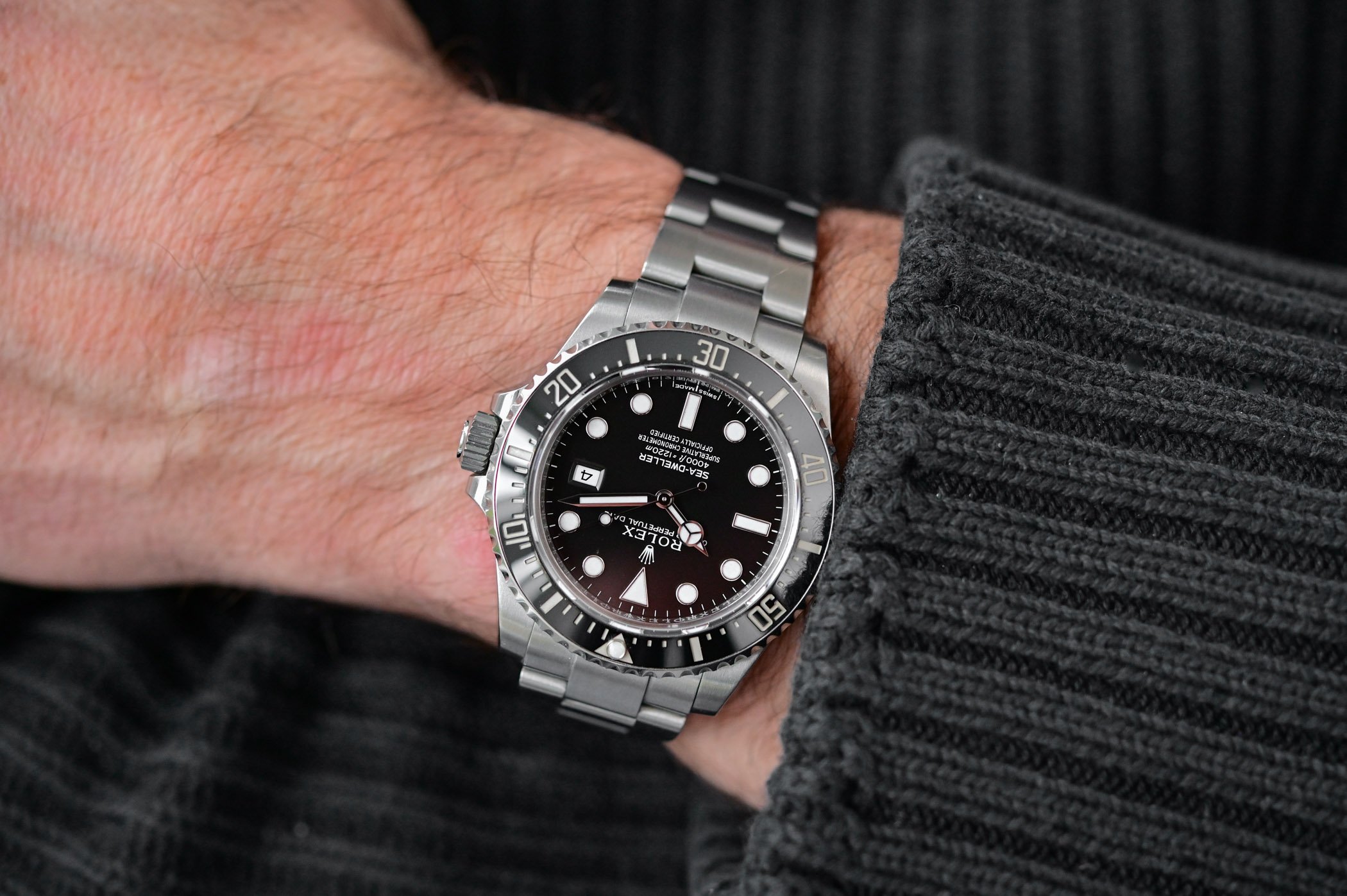 Rolex Sea-Dweller 116600 40mm Ceramic no-cyclops - best modern Rolex Dive Watch
