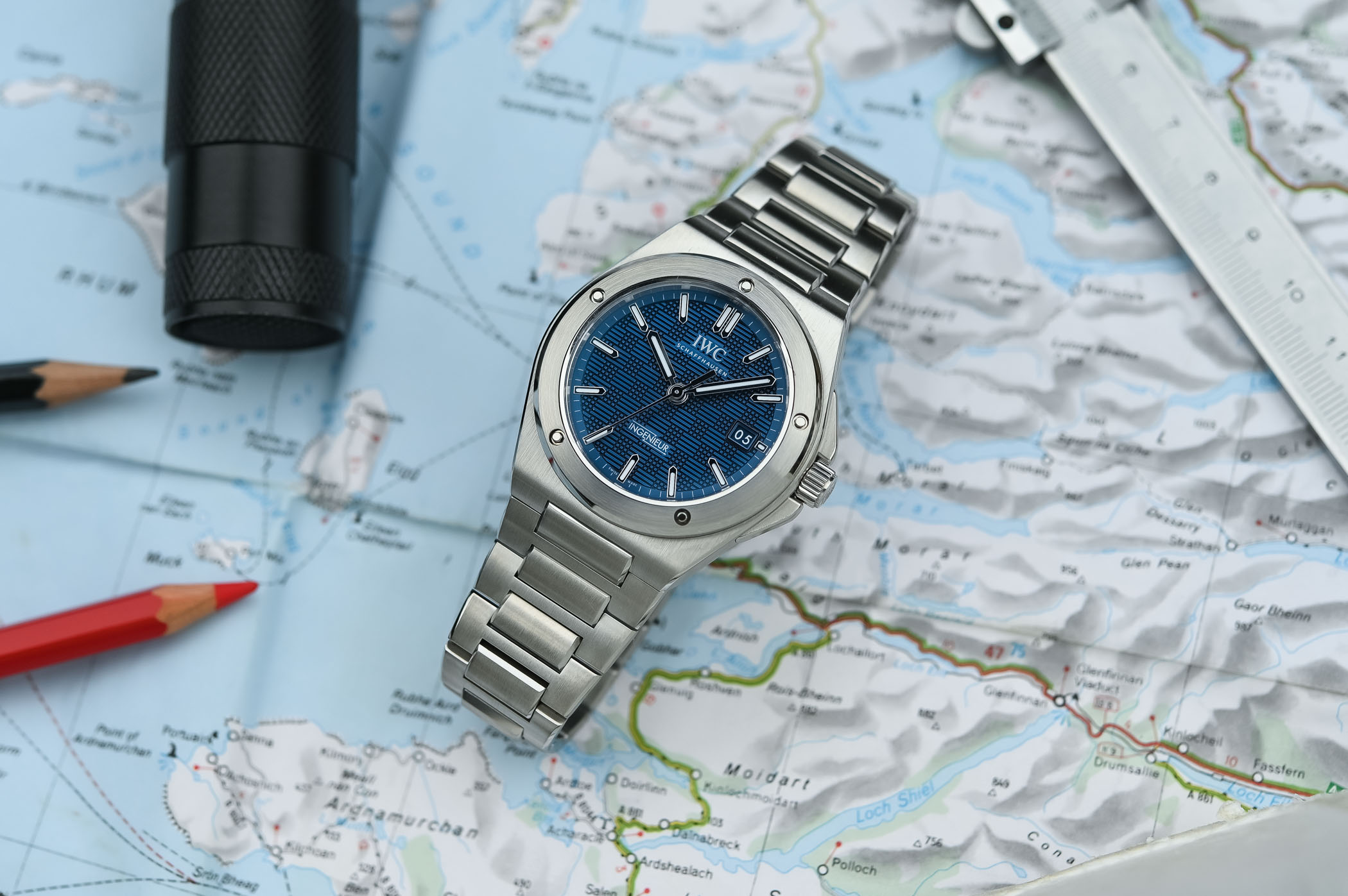 IWC Ingenieur Automatic 40 Blue Dial IW328907